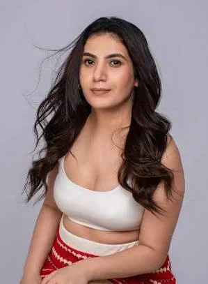 Poorti Arya